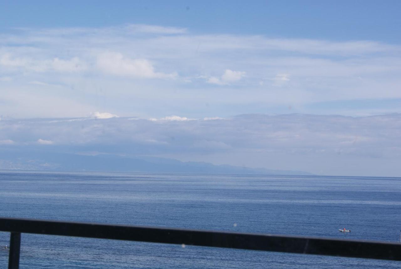 Donna Sicilia Hotel Giardini Naxos Ngoại thất bức ảnh